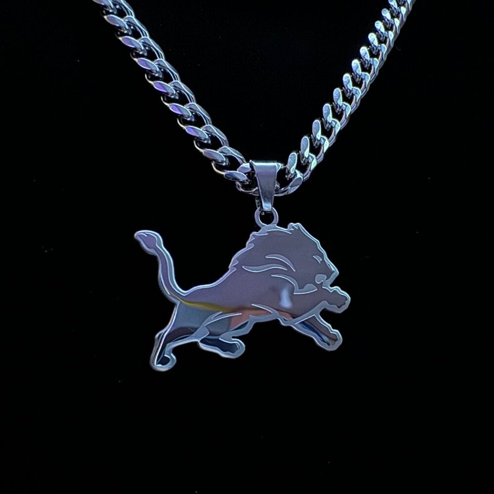 Silver Detroit Lions 5mm Cuban Chain Necklace - 22 Chain - Football Fans - Gift